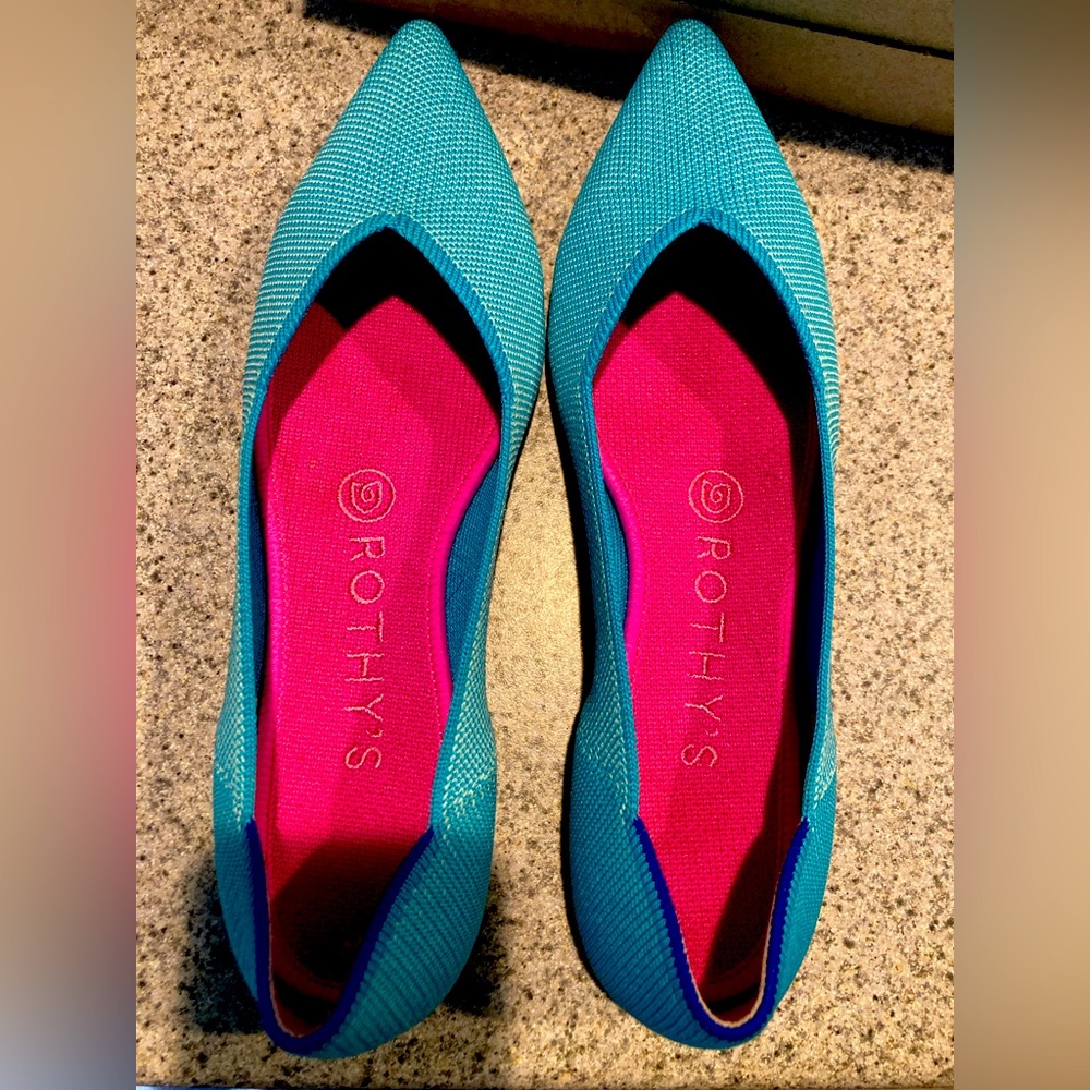 Cute pointy flats